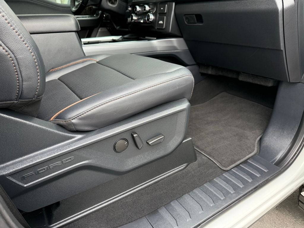 2025 Ford F-350SD Lariat