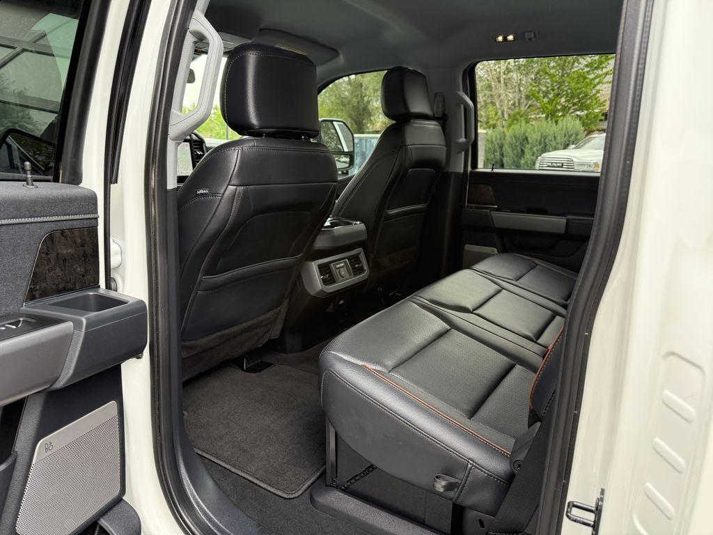 2025 Ford F-350SD Lariat