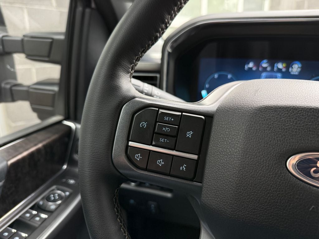 2025 Ford F-350SD Lariat