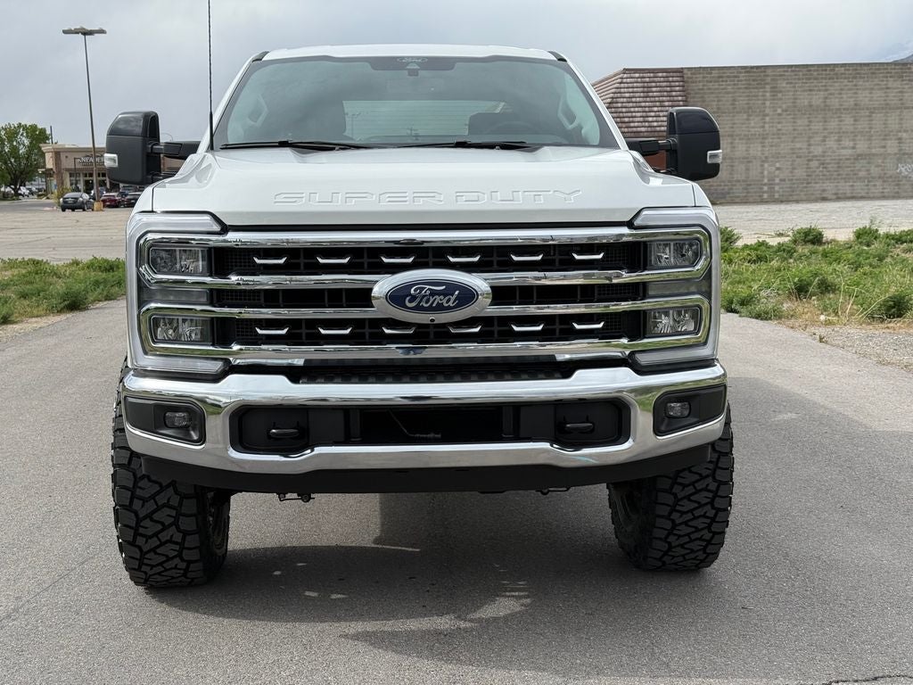 2025 Ford F-350SD Lariat