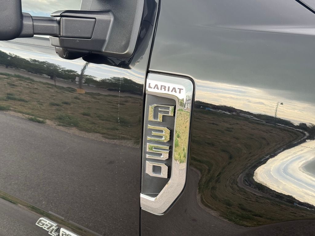 2022 Ford F-350SD Lariat