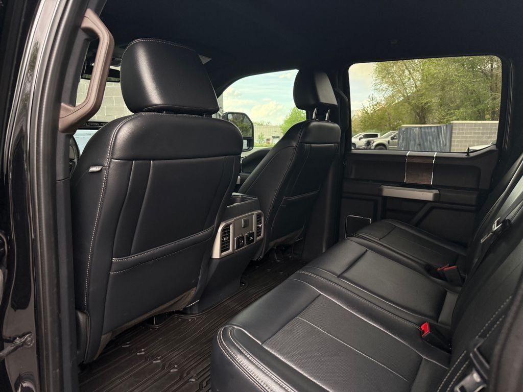 2022 Ford F-350SD Lariat