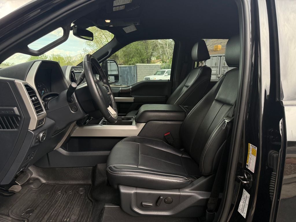 2022 Ford F-350SD Lariat