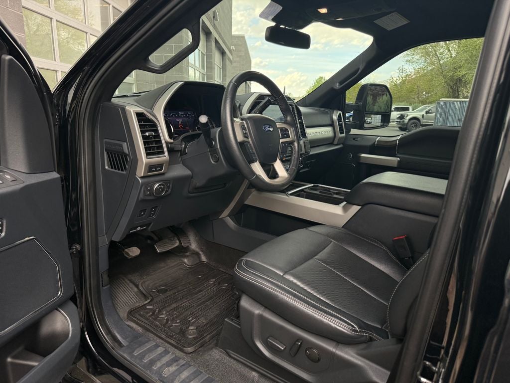 2022 Ford F-350SD Lariat