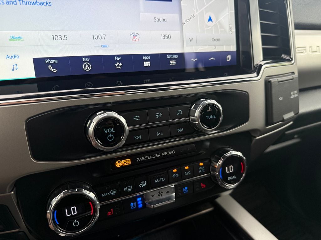 2022 Ford F-350SD Lariat