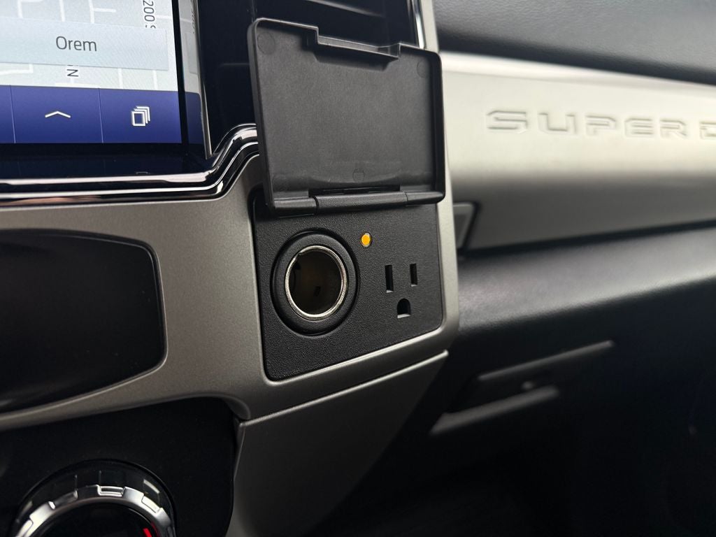 2022 Ford F-350SD Lariat