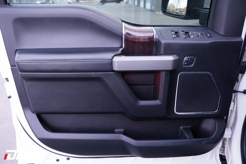 2017 Ford F-350SD Platinum