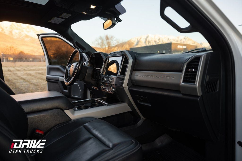 2022 Ford F-350SD Lariat