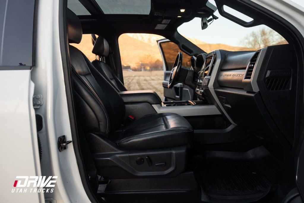 2022 Ford F-350SD Lariat