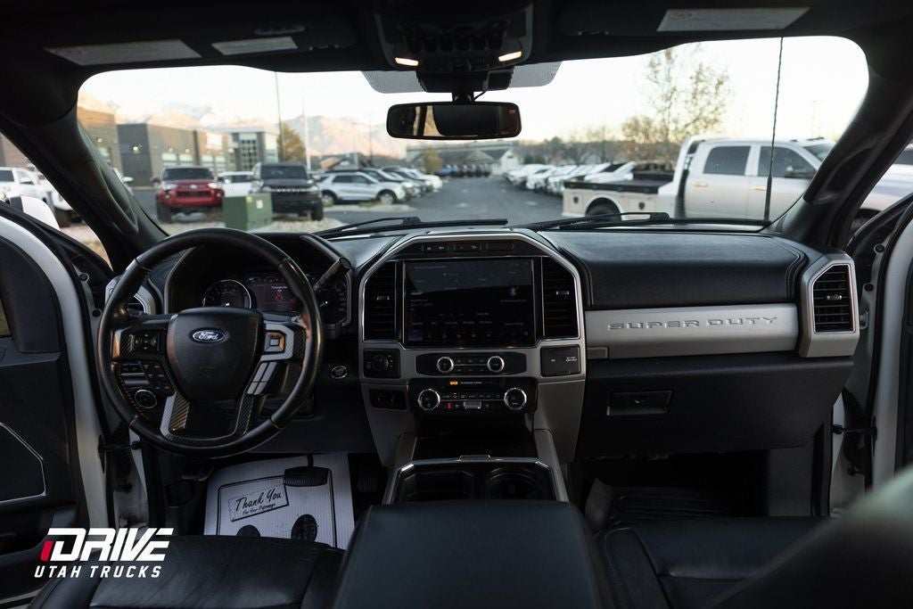 2022 Ford F-350SD Lariat