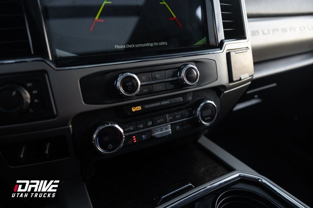 2022 Ford F-350SD Lariat