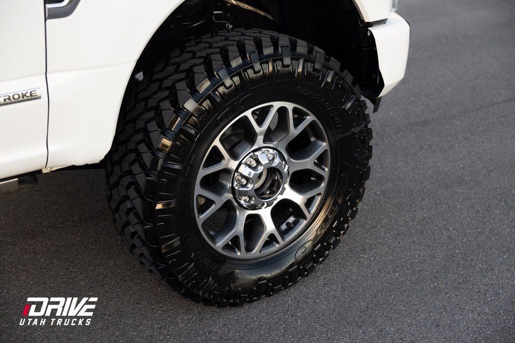 2022 Ford F-350SD Lariat