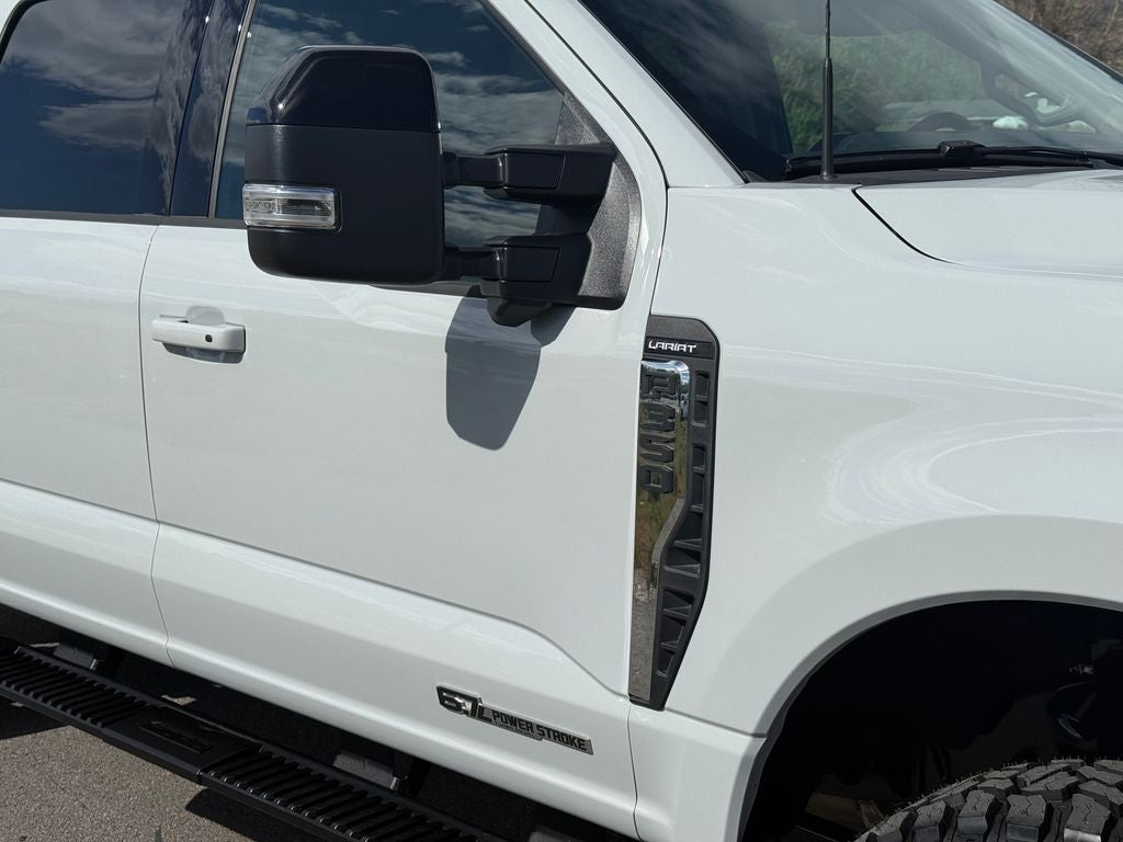 2025 Ford F-350SD Lariat