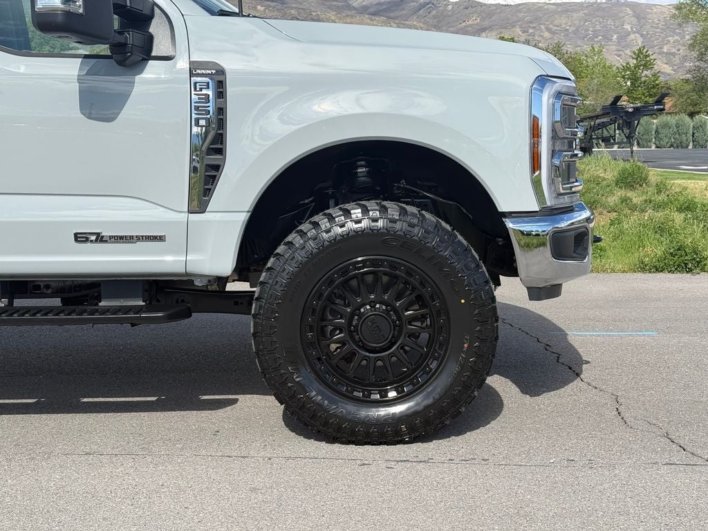 2025 Ford F-350SD Lariat