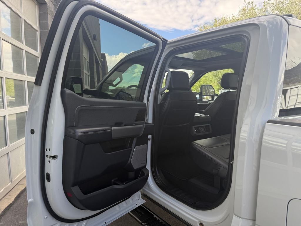 2025 Ford F-350SD Lariat