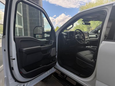 2025 Ford F-350SD Lariat