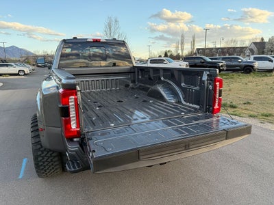 2026 Ford F-350SD Lariat DRW