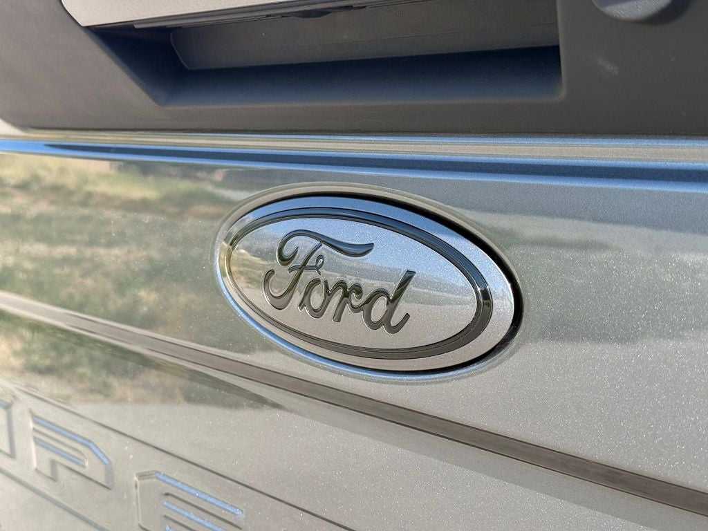 2022 Ford F-450SD Lariat DRW