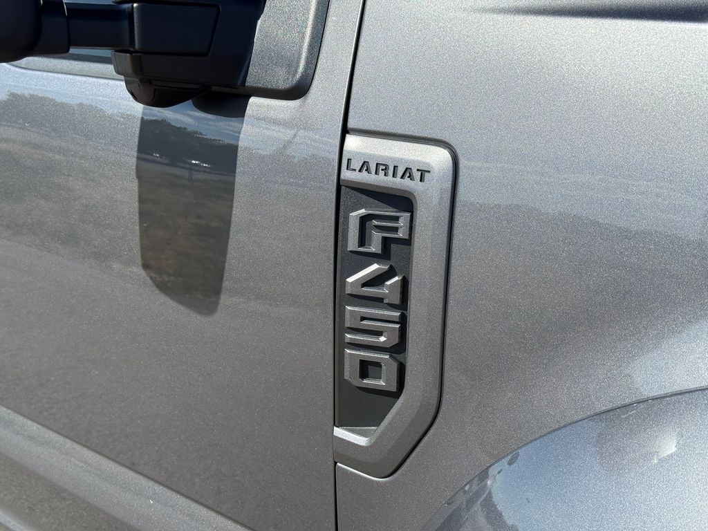 2022 Ford F-450SD Lariat DRW