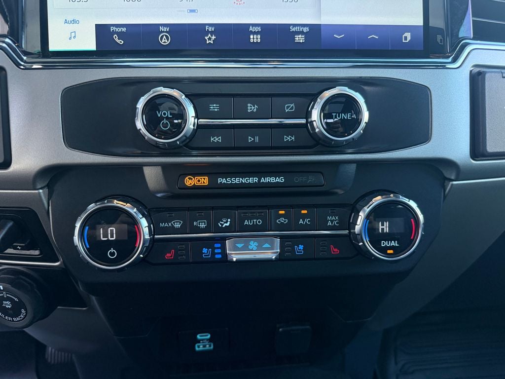 2022 Ford F-450SD Lariat DRW