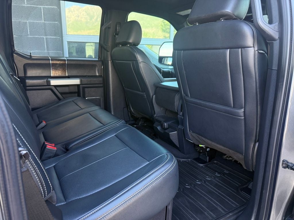 2022 Ford F-450SD Lariat DRW