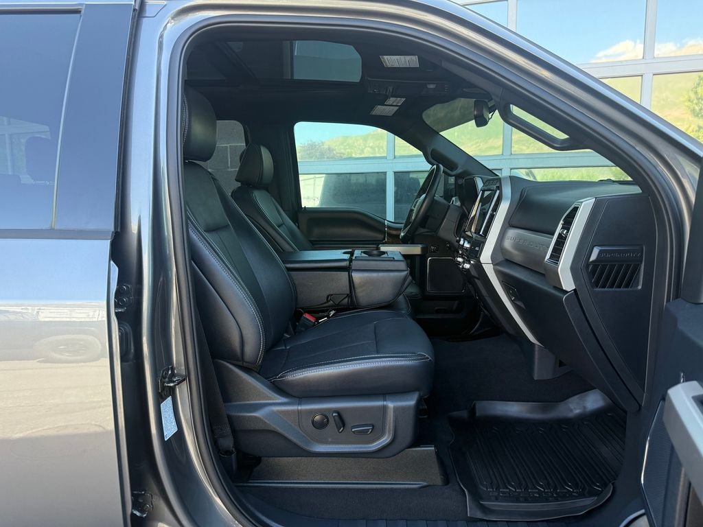 2022 Ford F-450SD Lariat DRW