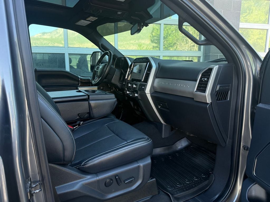 2022 Ford F-450SD Lariat DRW