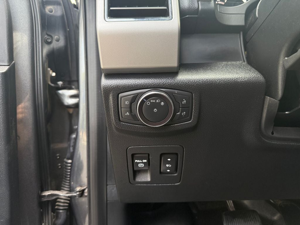 2019 Ford F-150 Base