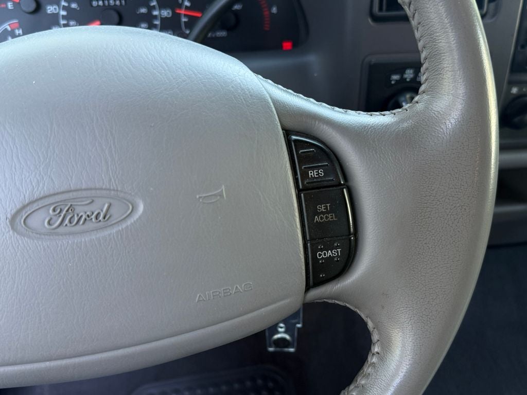 2001 Ford F-250SD Lariat