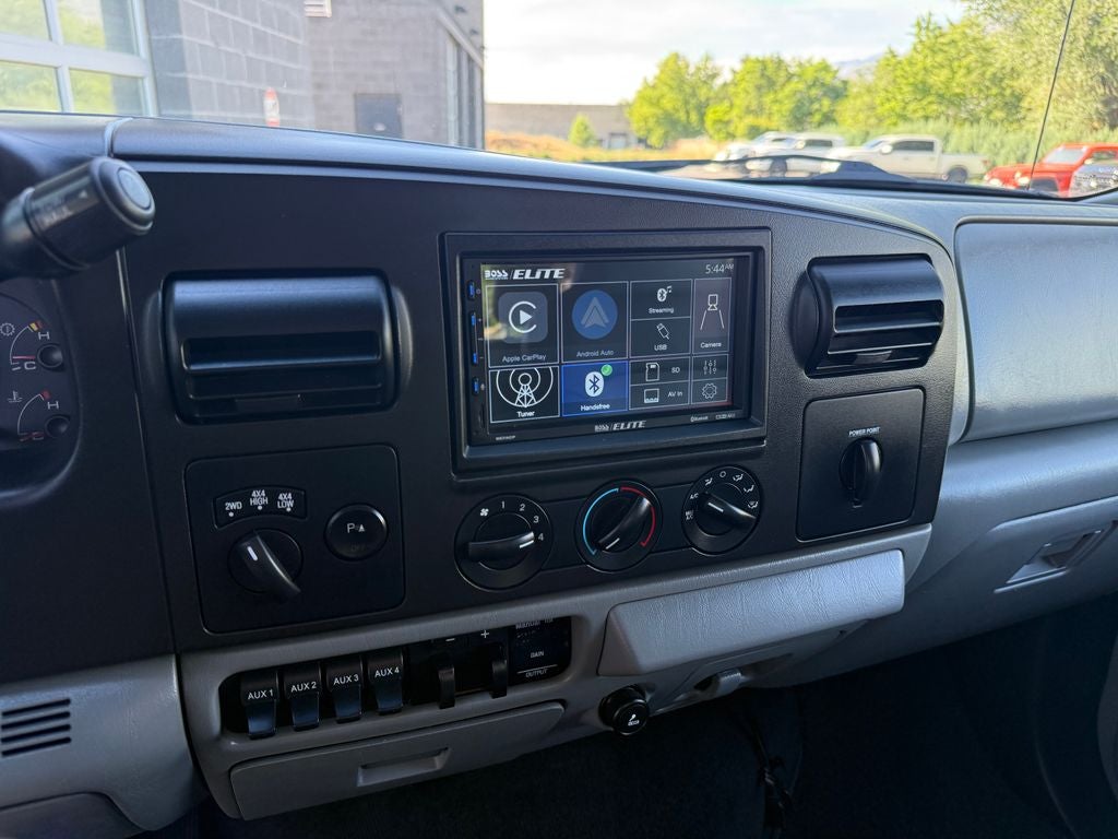 2006 Ford F-350SD XLT