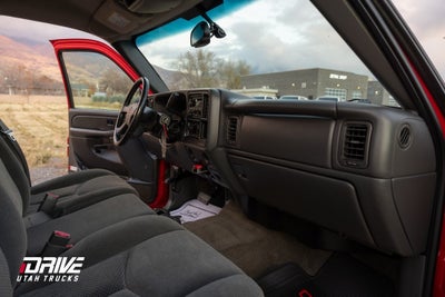 2004 Chevrolet Silverado 2500HD LS