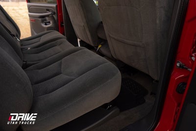 2004 Chevrolet Silverado 2500HD LS