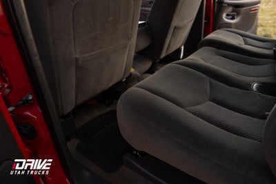 2004 Chevrolet Silverado 2500HD LS