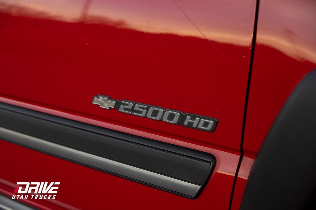 2004 Chevrolet Silverado 2500HD LS