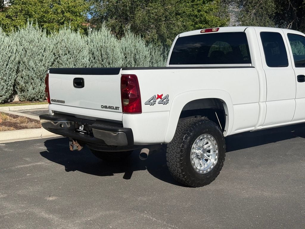 2003 Chevrolet Silverado 2500HD LS