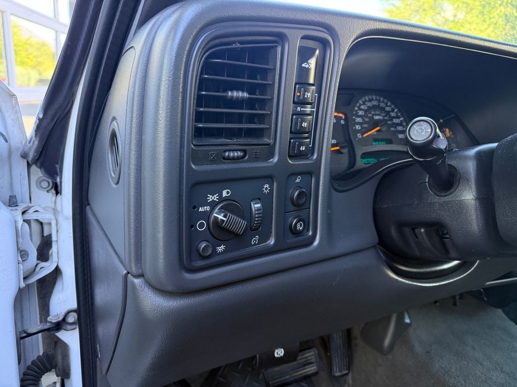 2003 Chevrolet Silverado 2500HD LS