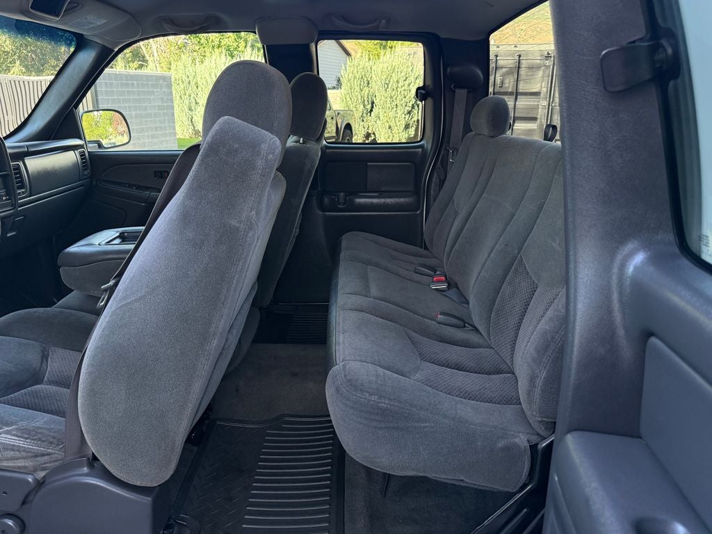 2003 Chevrolet Silverado 2500HD LS
