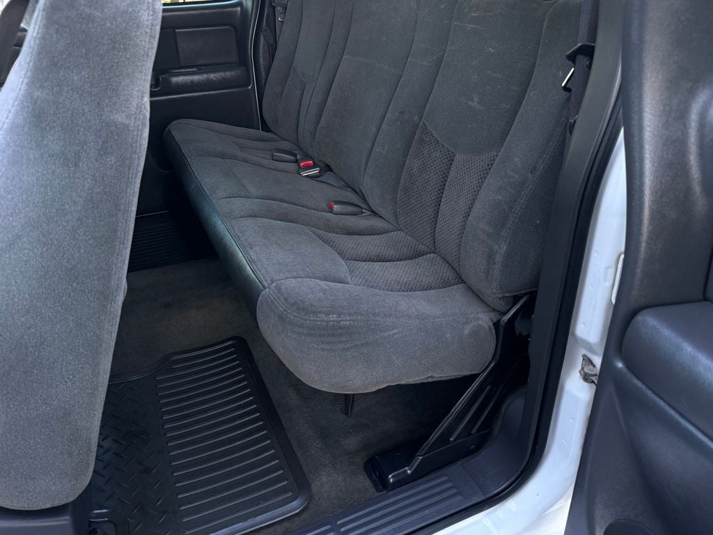 2003 Chevrolet Silverado 2500HD LS