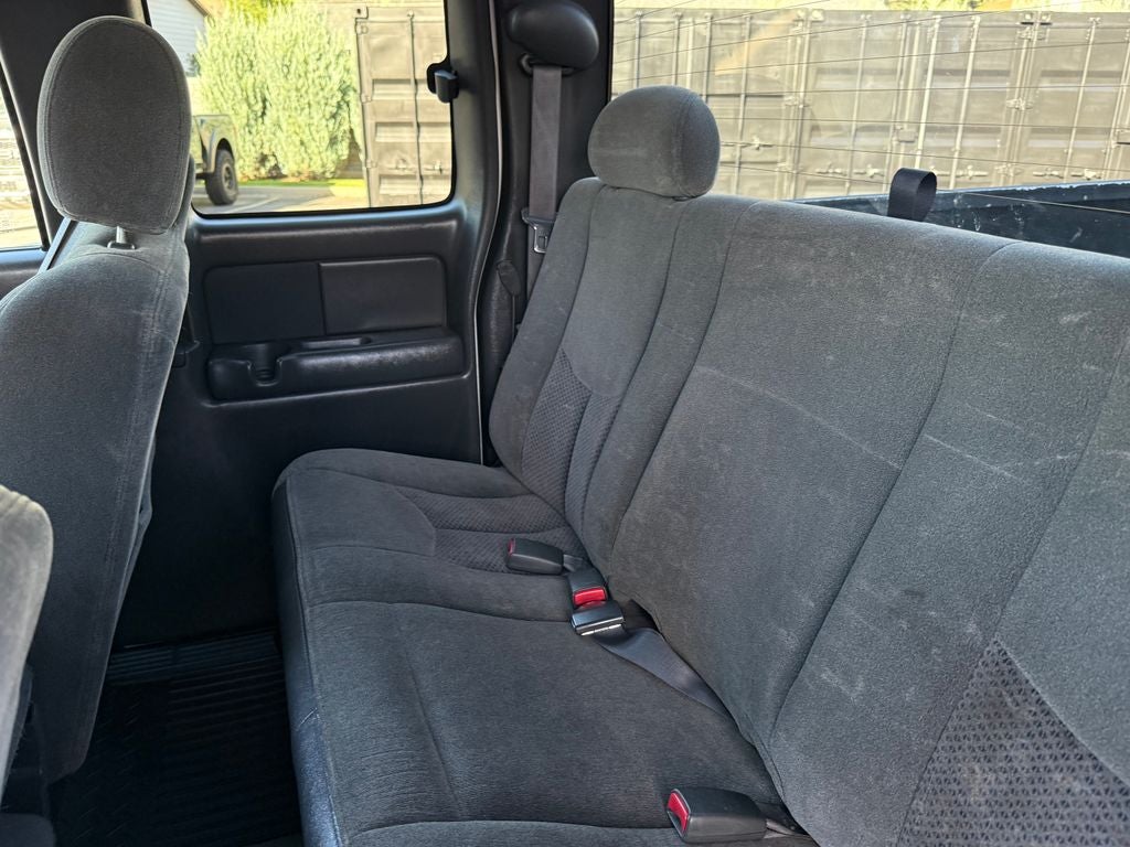 2003 Chevrolet Silverado 2500HD LS