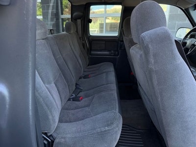 2003 Chevrolet Silverado 2500HD LS