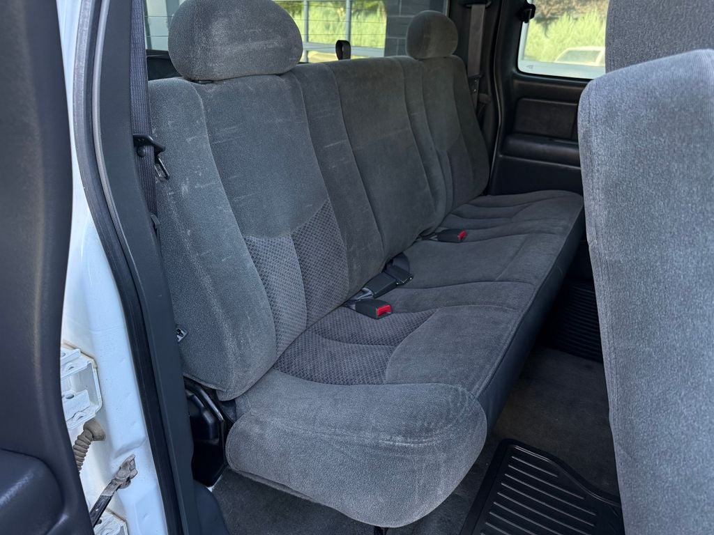 2003 Chevrolet Silverado 2500HD LS