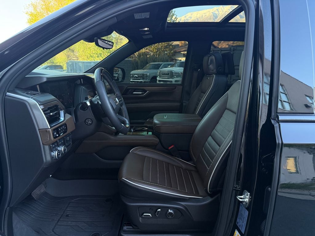 2025 GMC Yukon Denali Ultimate