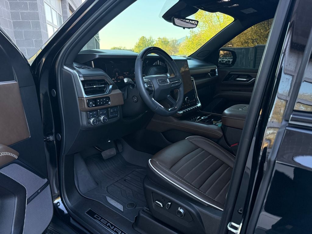 2025 GMC Yukon Denali Ultimate