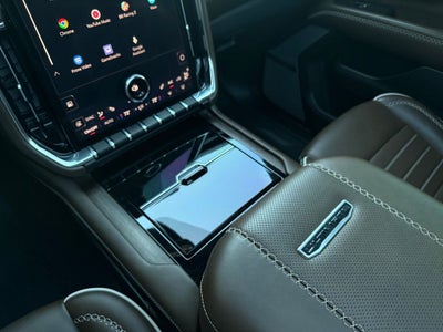 2025 GMC Yukon Denali Ultimate