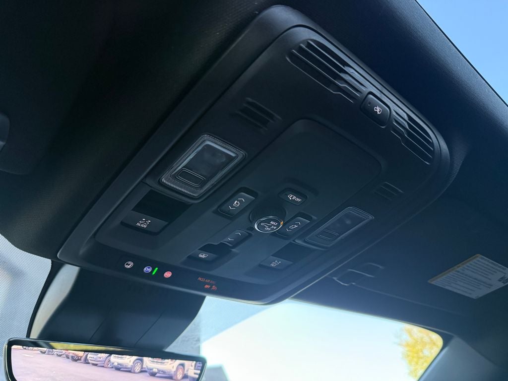 2025 GMC Yukon Denali Ultimate