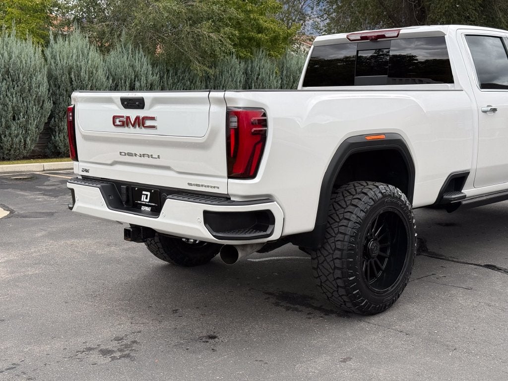 2024 GMC Sierra 2500HD Denali