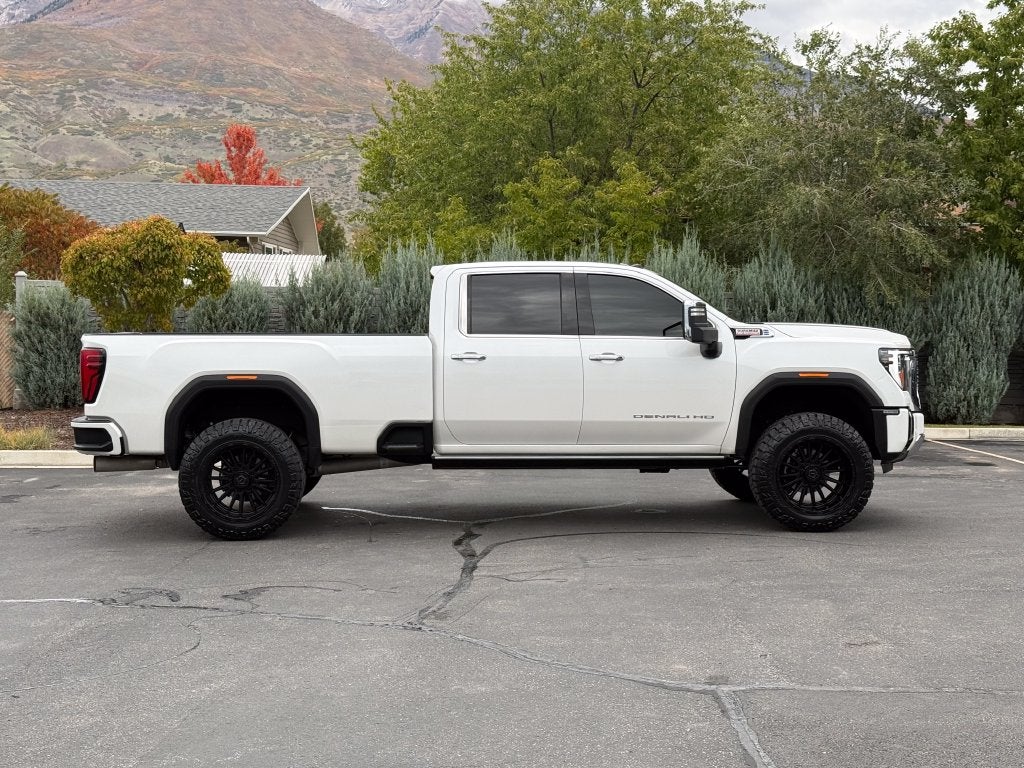 2024 GMC Sierra 2500HD Denali