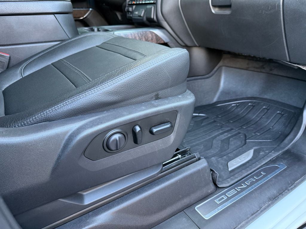 2020 GMC Sierra 2500HD Denali