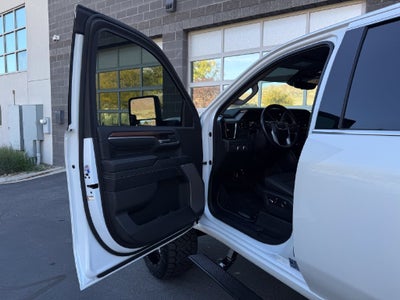 2024 GMC Sierra 3500HD Denali