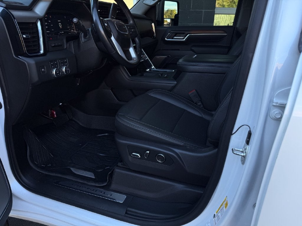 2024 GMC Sierra 3500HD Denali
